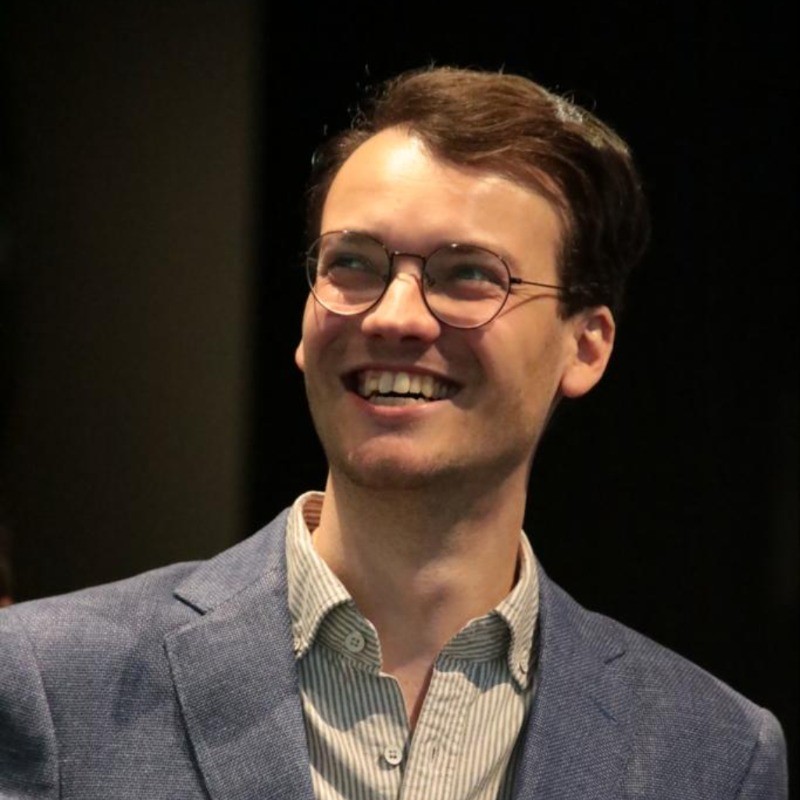 [headshot] image of student (for a private tutor)